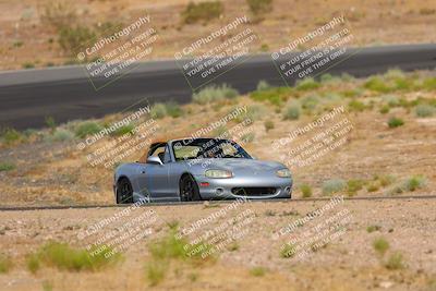 media/Jun-01-2025-CalClub SCCA (Sun) [[eae223c5dd]]/Group 1/Track Event 5/